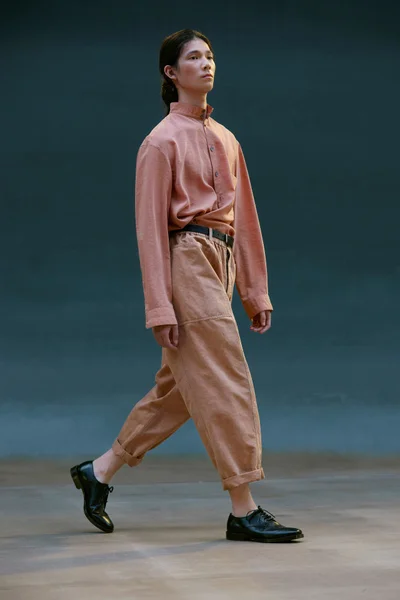 Look 34